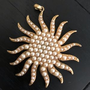 Multi Pearl and gold Banana republic Medallion